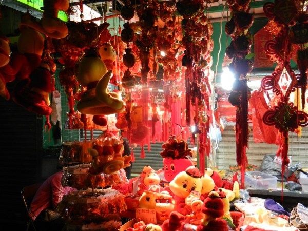 stuffed snakes are obviously the best way to celebrate a new horoscope.